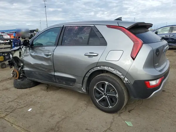 KNDCP3LE7P5100238 2023 KIA NIRO - Image 2