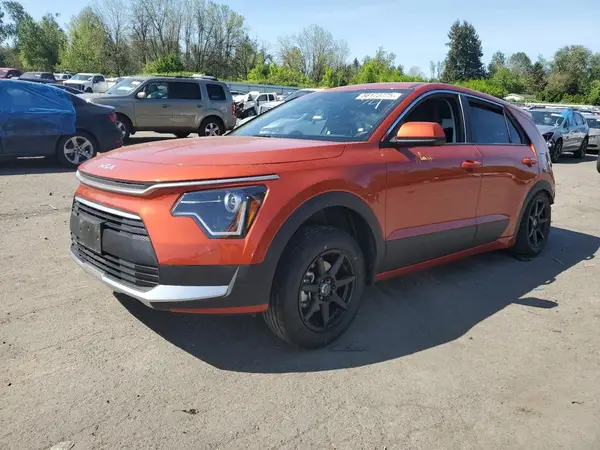 KNDCP3LE7P5117766 2023 KIA NIRO - Image 1