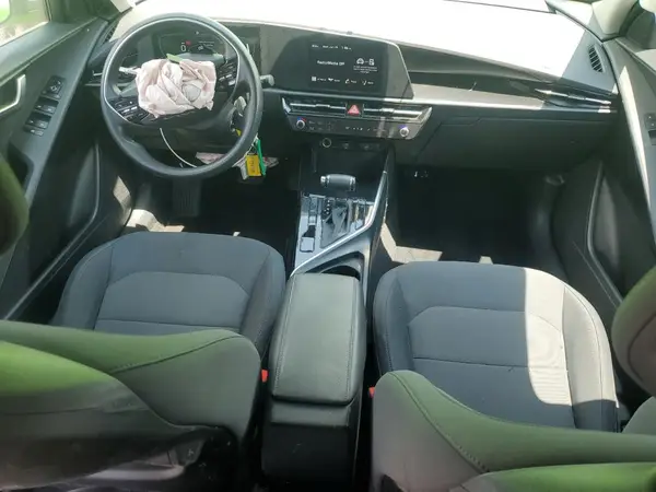 KNDCP3LE7R5122131 2024 KIA NIRO - Image 8