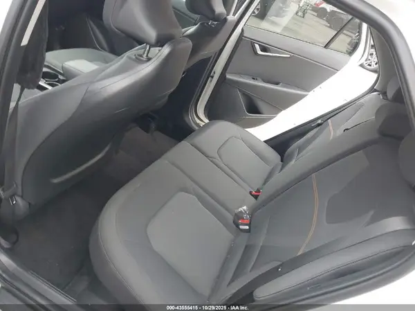 KNDCP3LE7R5129208 2024 KIA NIRO - Image 8