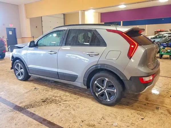 KNDCP3LE7R5155632 2024 KIA NIRO - Image 2