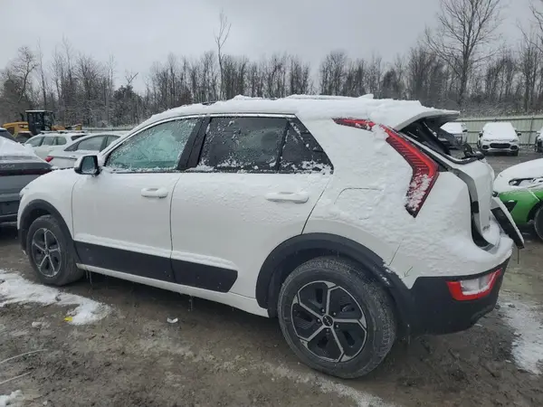 KNDCP3LE7R5183866 2024 KIA NIRO - Image 2