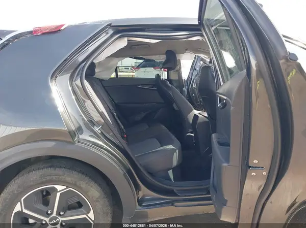 KNDCP3LE7R5189134 2024 KIA NIRO - Image 8