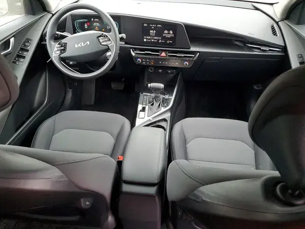 KNDCP3LE7S5253081 2025 KIA NIRO - Image 8
