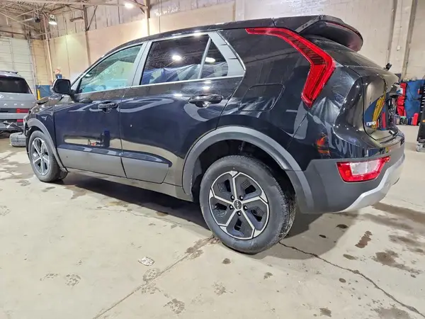 KNDCP3LE7T5319694 2026 KIA NIRO - Image 2