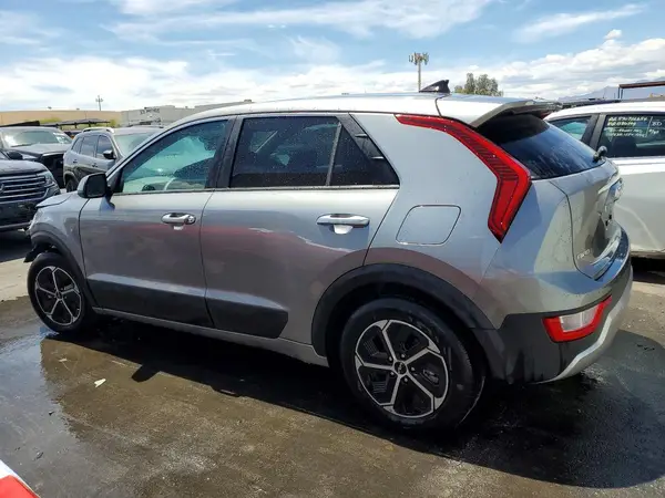 KNDCP3LE7T5323633 2026 KIA NIRO - Image 2