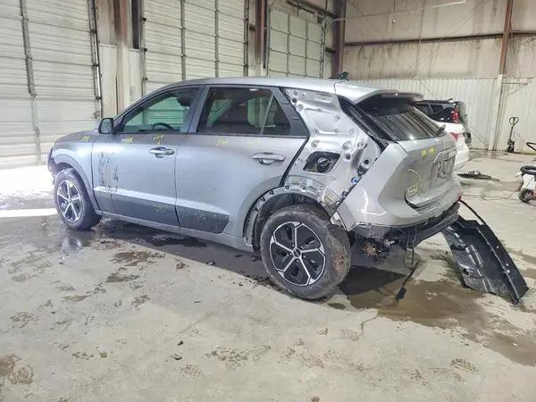 KNDCP3LE7T5332543 2026 KIA NIRO - Image 2