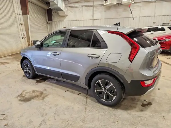 KNDCP3LE7T5339458 2026 KIA NIRO - Image 2
