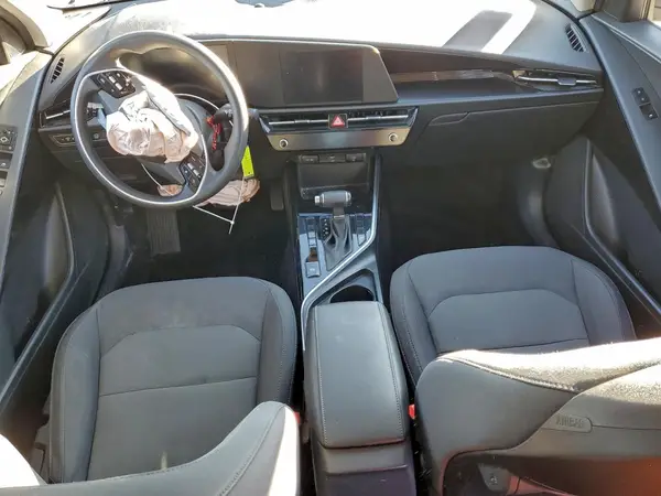 KNDCP3LE8P5082302 2023 KIA NIRO - Image 8