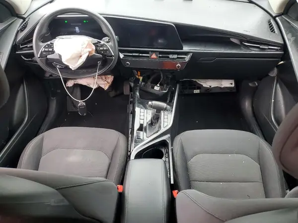 KNDCP3LE8P5082798 2023 KIA NIRO - Image 8