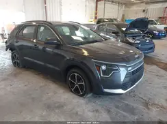 KNDCP3LE8P5086897 2023 KIA NIRO