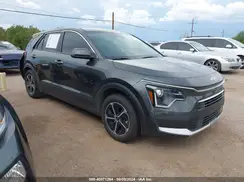KNDCP3LE8P5105903 2023 KIA NIRO