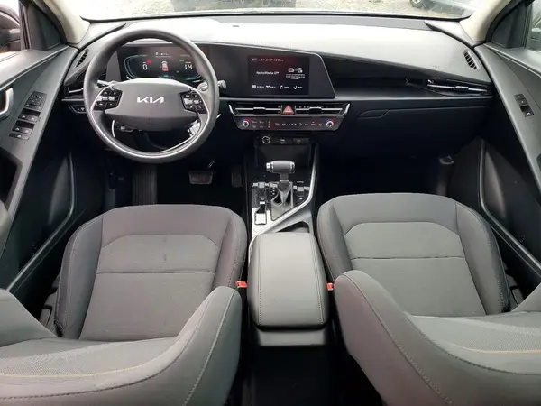 KNDCP3LE8P5116769 2023 KIA NIRO - Image 8