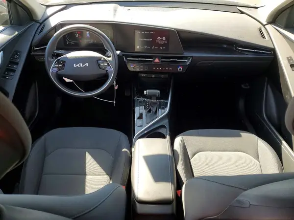 KNDCP3LE8R5128567 2024 KIA NIRO - Image 8