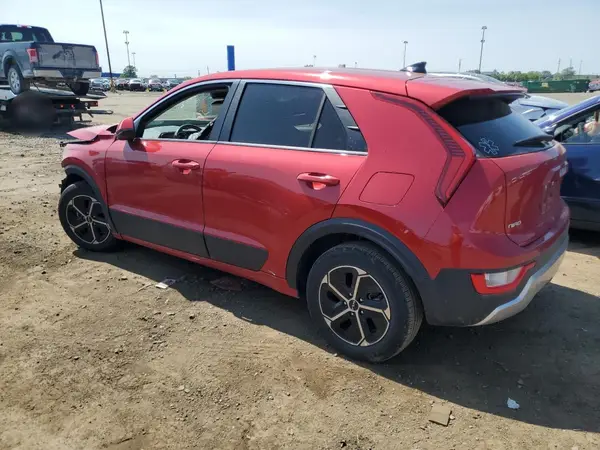 KNDCP3LE8R5165036 2024 KIA NIRO - Image 2