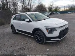 KNDCP3LE8S5232286 2025 KIA NIRO