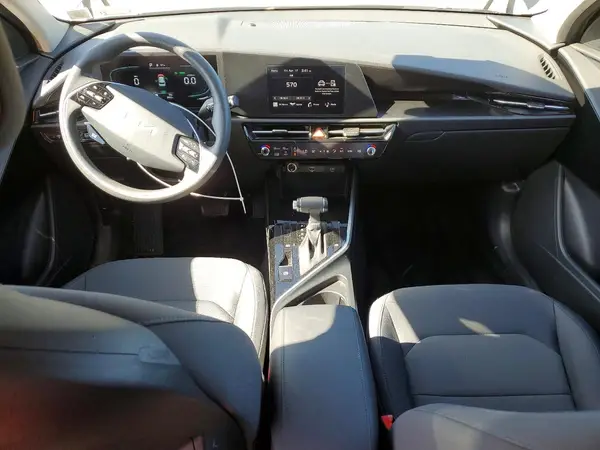 KNDCP3LE8S5234975 2025 KIA NIRO - Image 8
