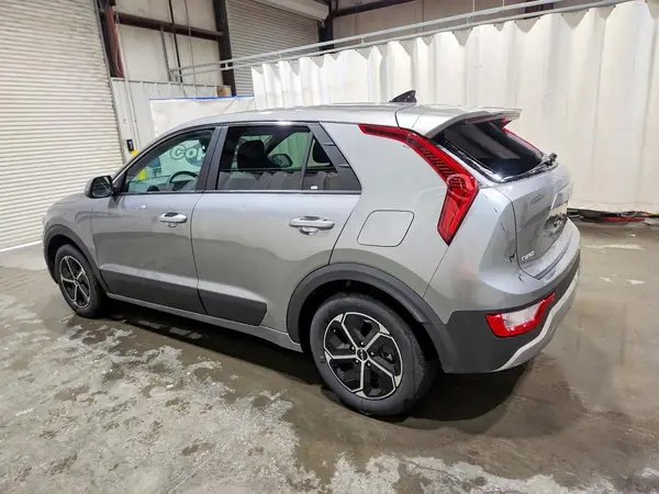 KNDCP3LE8T5318120 2026 KIA NIRO - Image 2