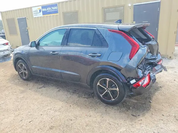 KNDCP3LE8T5319770 2026 KIA NIRO - Image 2