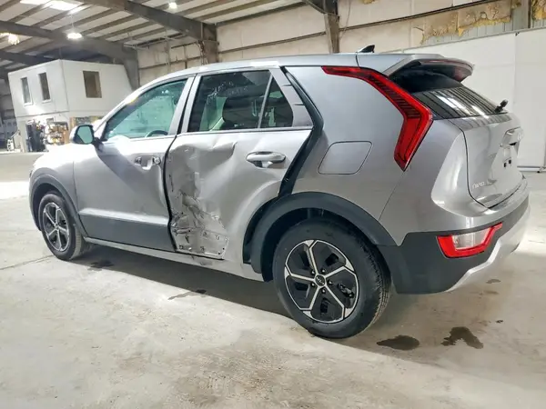 KNDCP3LE8T5319834 2026 KIA NIRO - Image 2