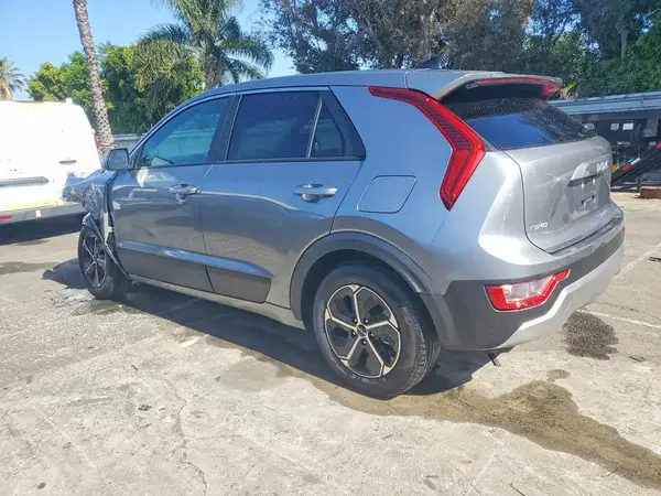 KNDCP3LE8T5344507 2026 KIA NIRO - Image 2