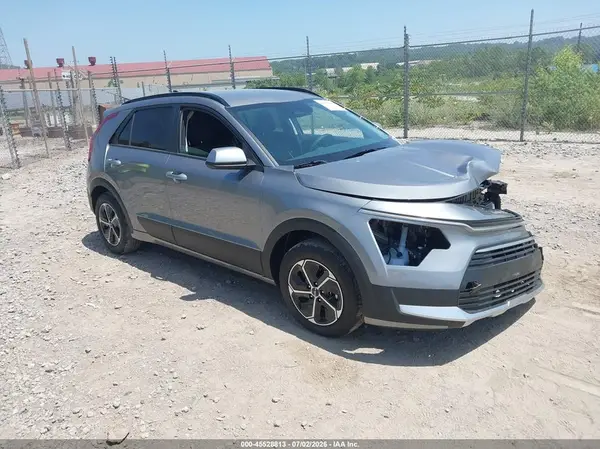 KNDCP3LE8T5366765 2026 KIA NIRO - Image 1