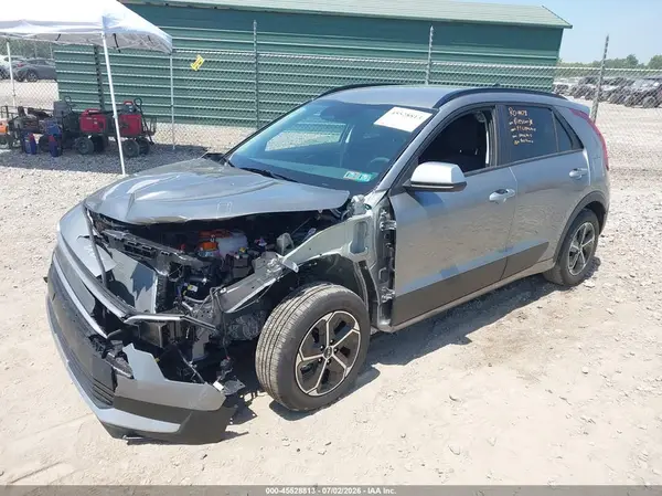 KNDCP3LE8T5366765 2026 KIA NIRO - Image 2