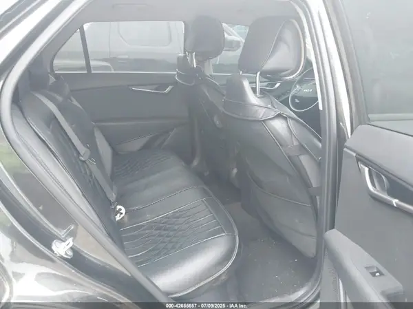 KNDCP3LE9P5063550 2023 KIA NIRO - Image 8