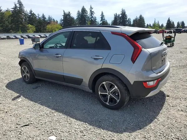 KNDCP3LE9P5086536 2023 KIA NIRO - Image 2