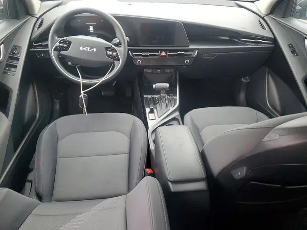 KNDCP3LE9R5133650 2024 KIA NIRO - Image 8