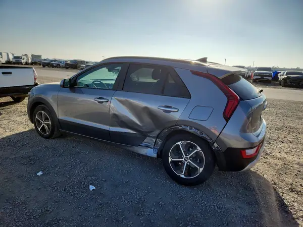 KNDCP3LE9R5140601 2024 KIA NIRO - Image 2