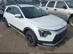KNDCP3LE9R5146981 2024 KIA NIRO
