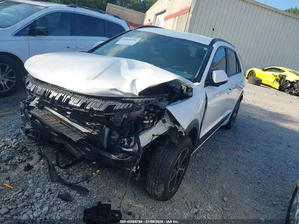 KNDCP3LE9S5214234 2025 KIA NIRO - Image 2
