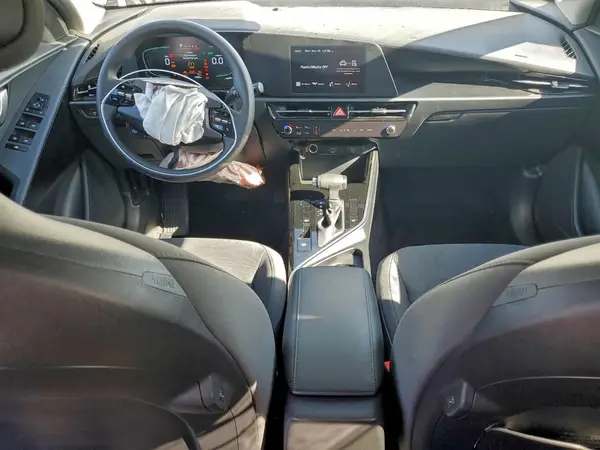 KNDCP3LE9S5269590 2025 KIA NIRO - Image 8