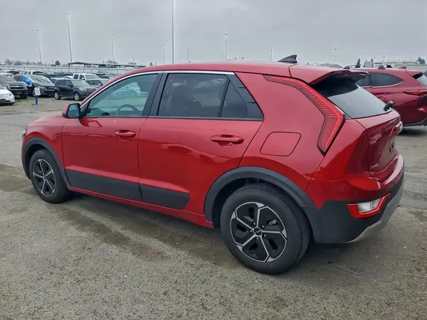 KNDCP3LE9S5304614 2025 KIA NIRO - Image 2