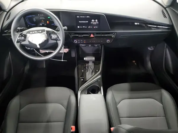 KNDCP3LE9T5316182 2026 KIA NIRO - Image 8