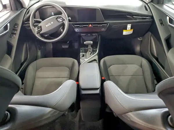 KNDCP3LE9T5319955 2026 KIA NIRO - Image 8