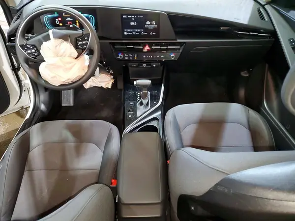 KNDCP3LE9T5320488 2026 KIA NIRO - Image 8
