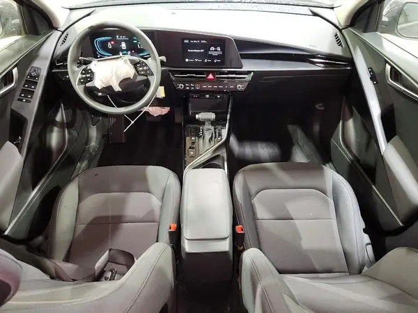 KNDCP3LE9T5325187 2026 KIA NIRO - Image 8