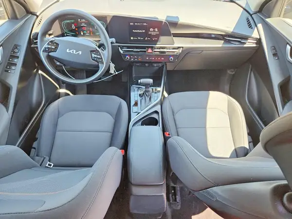 KNDCP3LE9T5326825 2026 KIA NIRO - Image 8