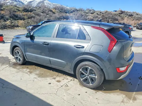 KNDCP3LE9T5327652 2026 KIA NIRO - Image 2