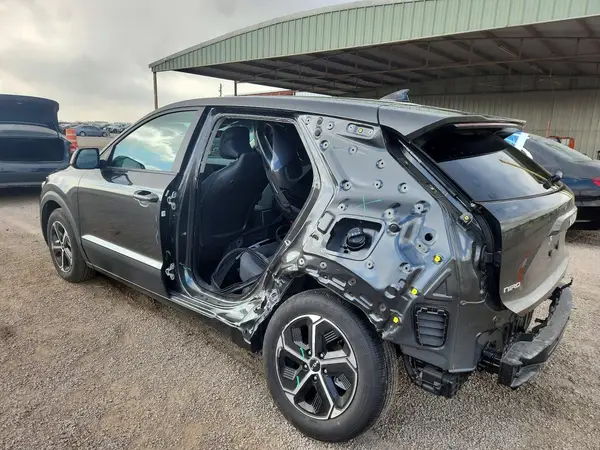 KNDCP3LE9T5328218 2026 KIA NIRO - Image 2