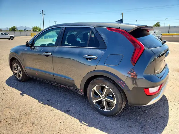 KNDCP3LE9T5329840 2026 KIA NIRO - Image 2