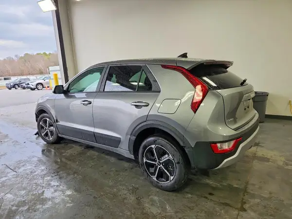 KNDCP3LE9T5330387 2026 KIA NIRO - Image 2