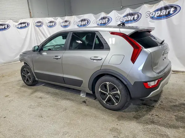 KNDCP3LE9T5342071 2026 KIA NIRO - Image 2