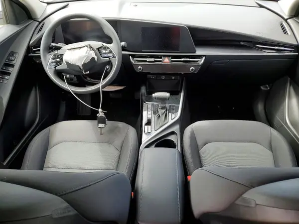 KNDCP3LE9T5343463 2026 KIA NIRO - Image 8