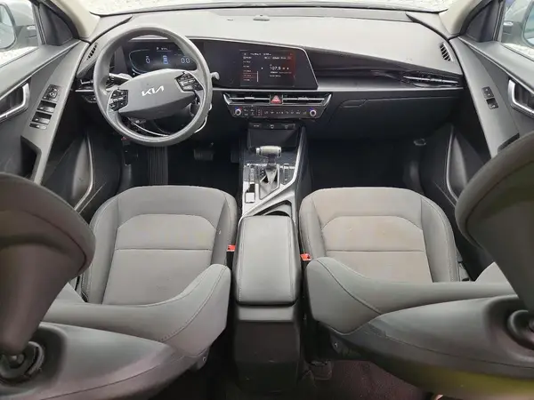 KNDCP3LEXP5061161 2023 KIA NIRO - Image 8