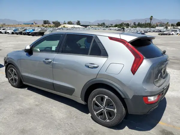 KNDCP3LEXP5081930 2023 KIA NIRO - Image 2