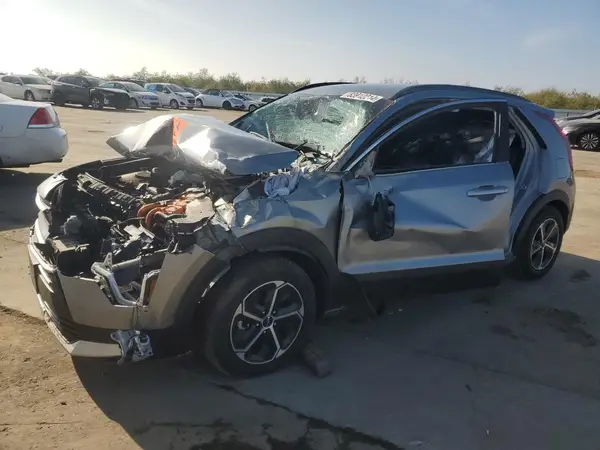 KNDCP3LEXP5098131 2023 KIA NIRO - Image 1