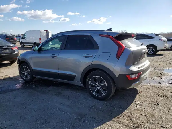 KNDCP3LEXP5098145 2023 KIA NIRO - Image 2